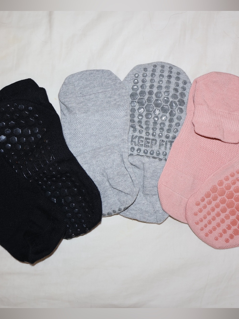 3 Pairs Non-Slip Grip Yoga Pilates Barre Socks Black Gray Pink